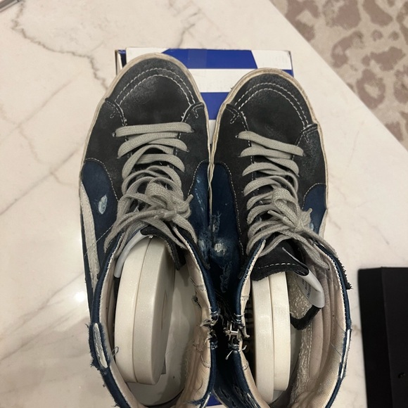 Golden goose high top mens sneaker size 44 blue/grey excellent condition - Picture 8 of 9